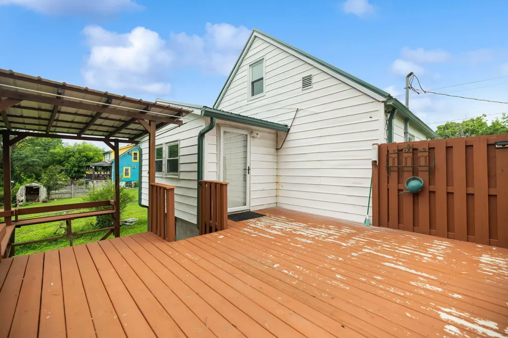 47 Hughes Avenue Winchester KY 40391