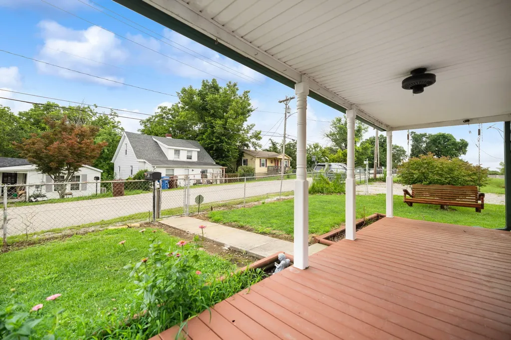 47 Hughes Avenue Winchester KY 40391