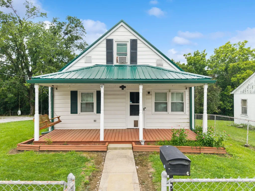 47 Hughes Avenue Winchester KY 40391