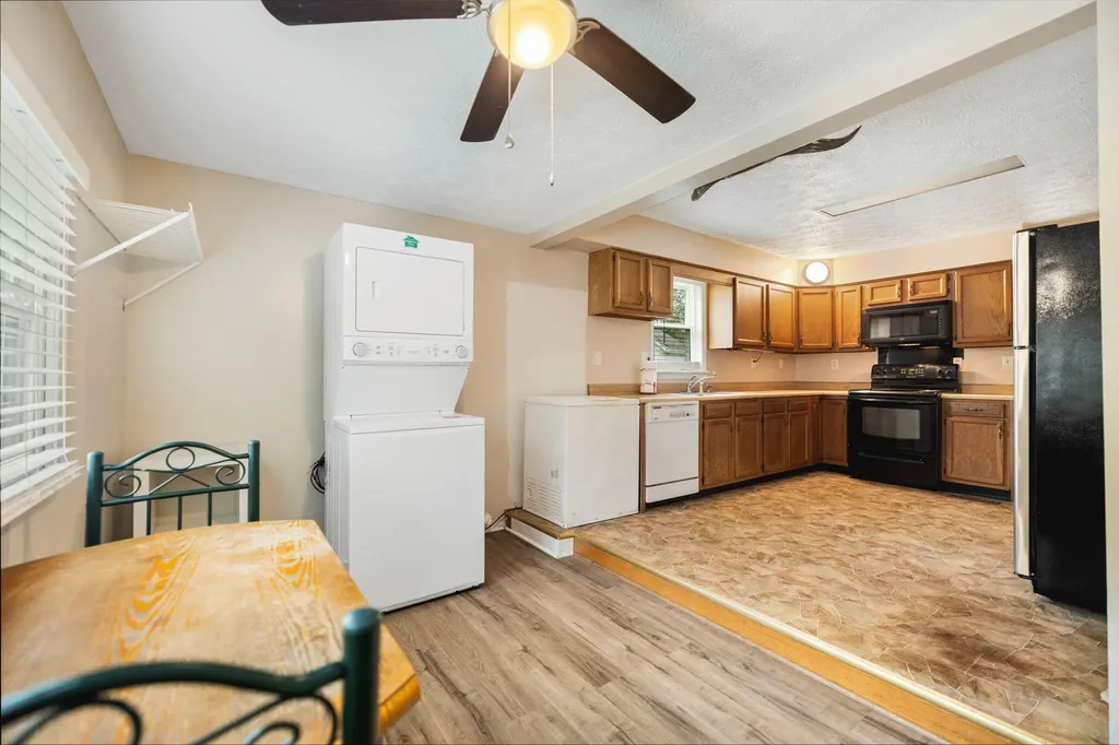 47 Hughes Avenue Winchester KY 40391