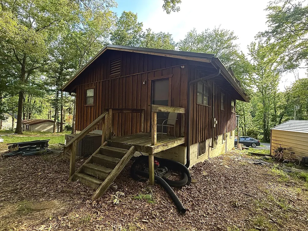 132 Mermie Road Hardin KY 42048