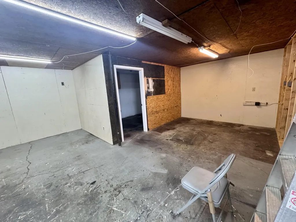 391 Big Hill Avenue Richmond KY 40475
