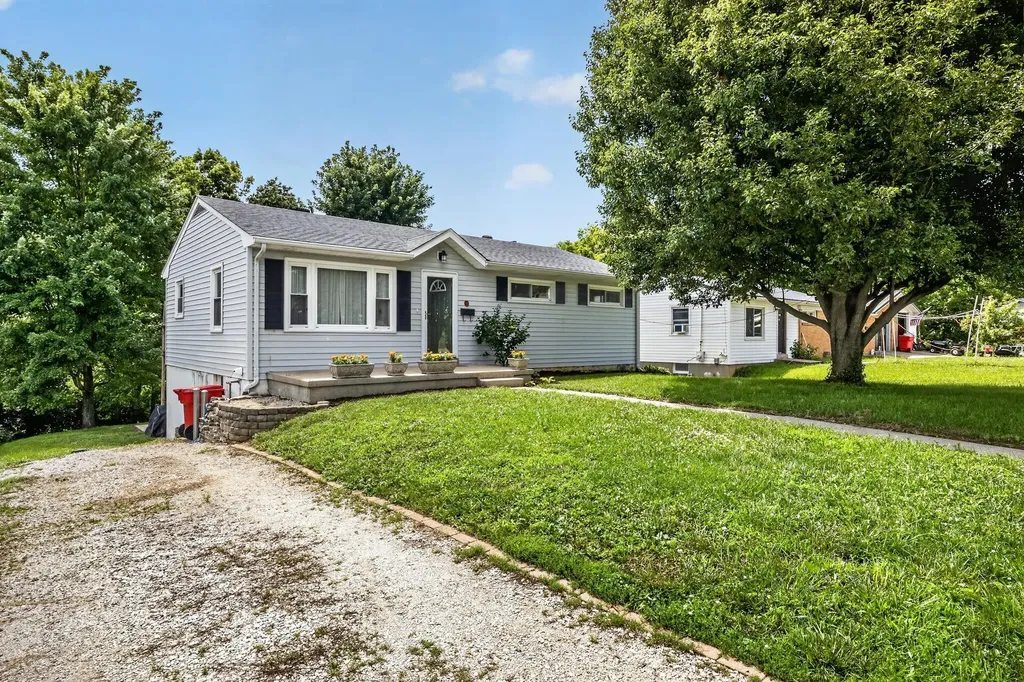 121 Western Avenue Cynthiana KY 41031
