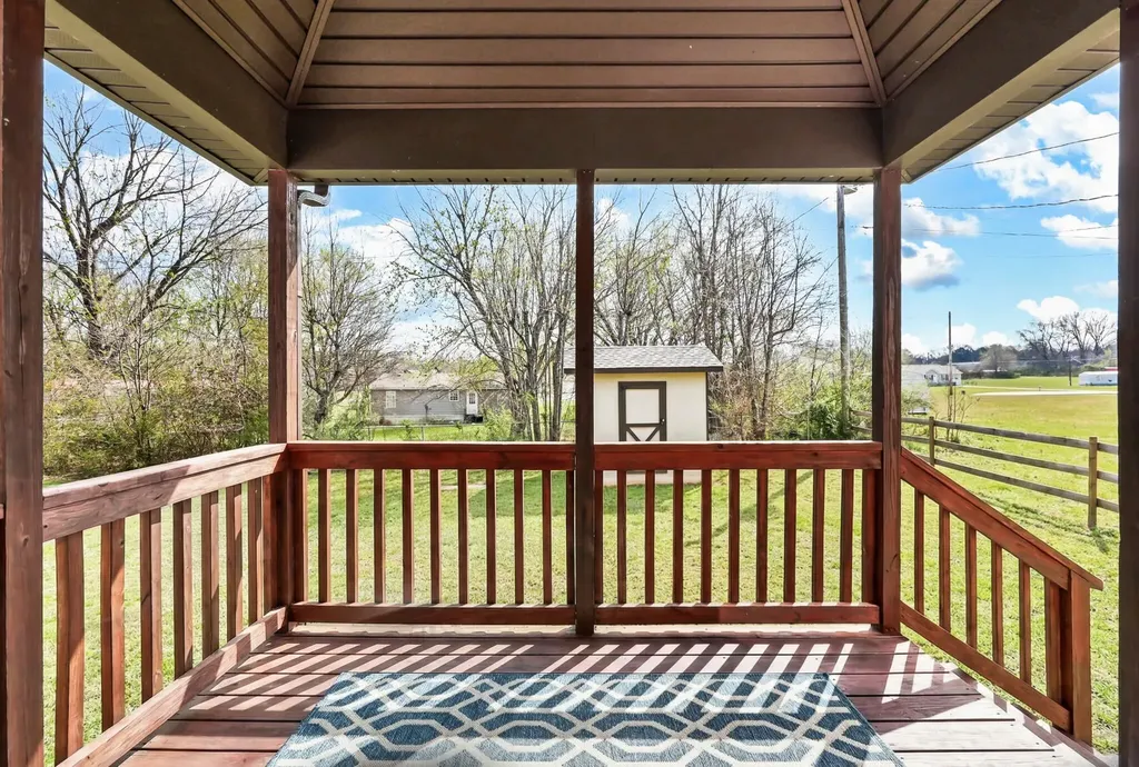 200 Texas Avenue Oak Grove KY 42262