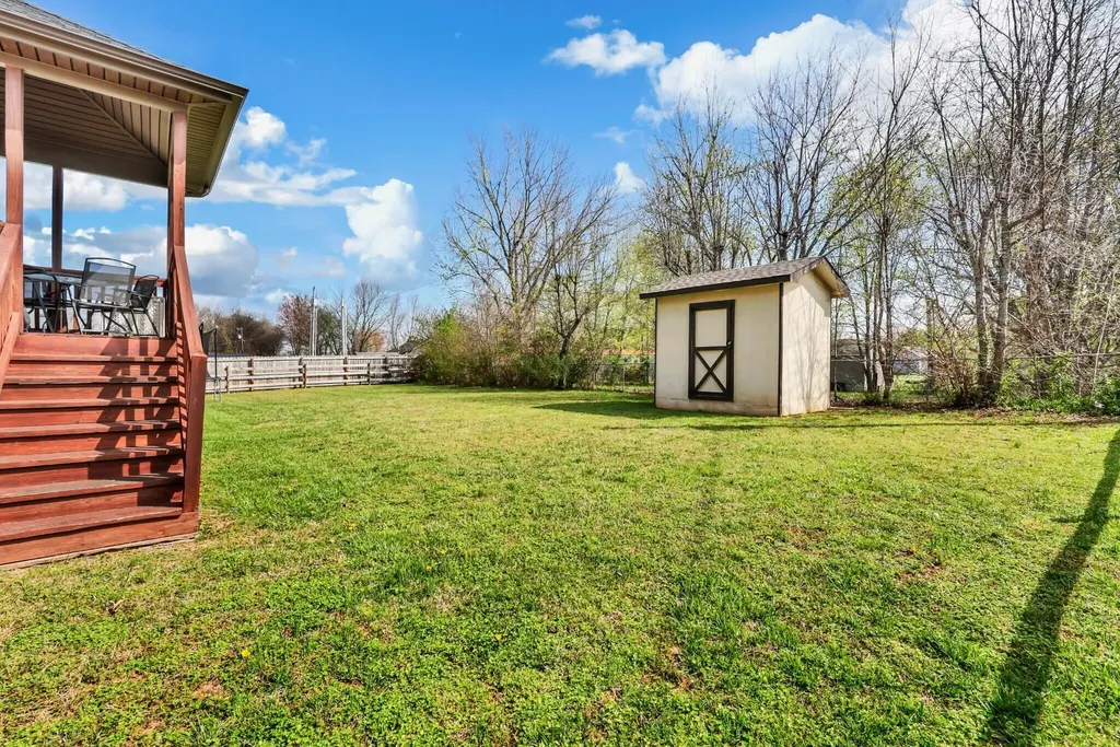 200 Texas Avenue Oak Grove KY 42262