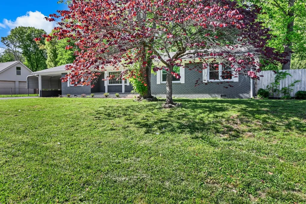 300 Donna Drive Hopkinsville KY 42240