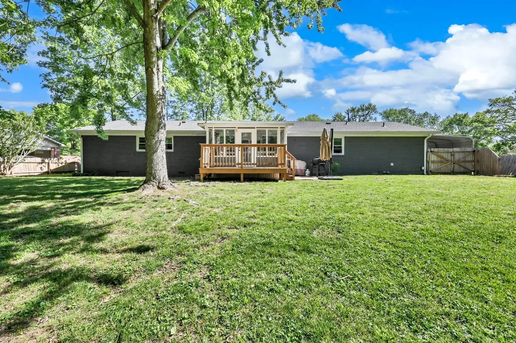 300 Donna Drive Hopkinsville KY 42240