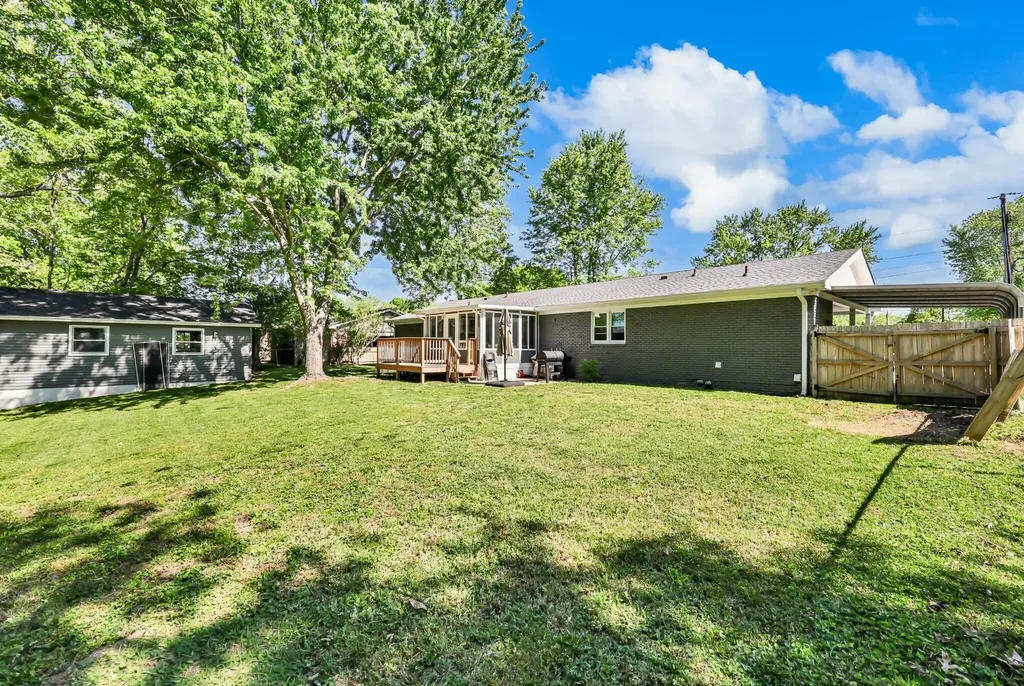 300 Donna Drive Hopkinsville KY 42240