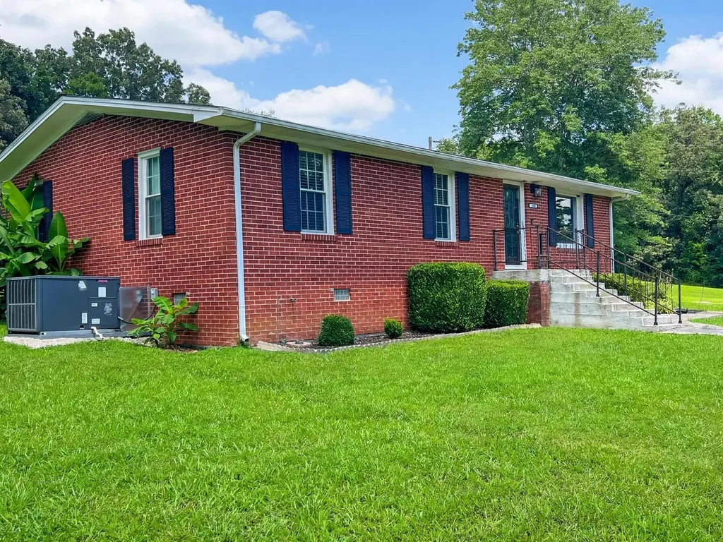 380 J C Kelly Road Hopkinsville KY 42240