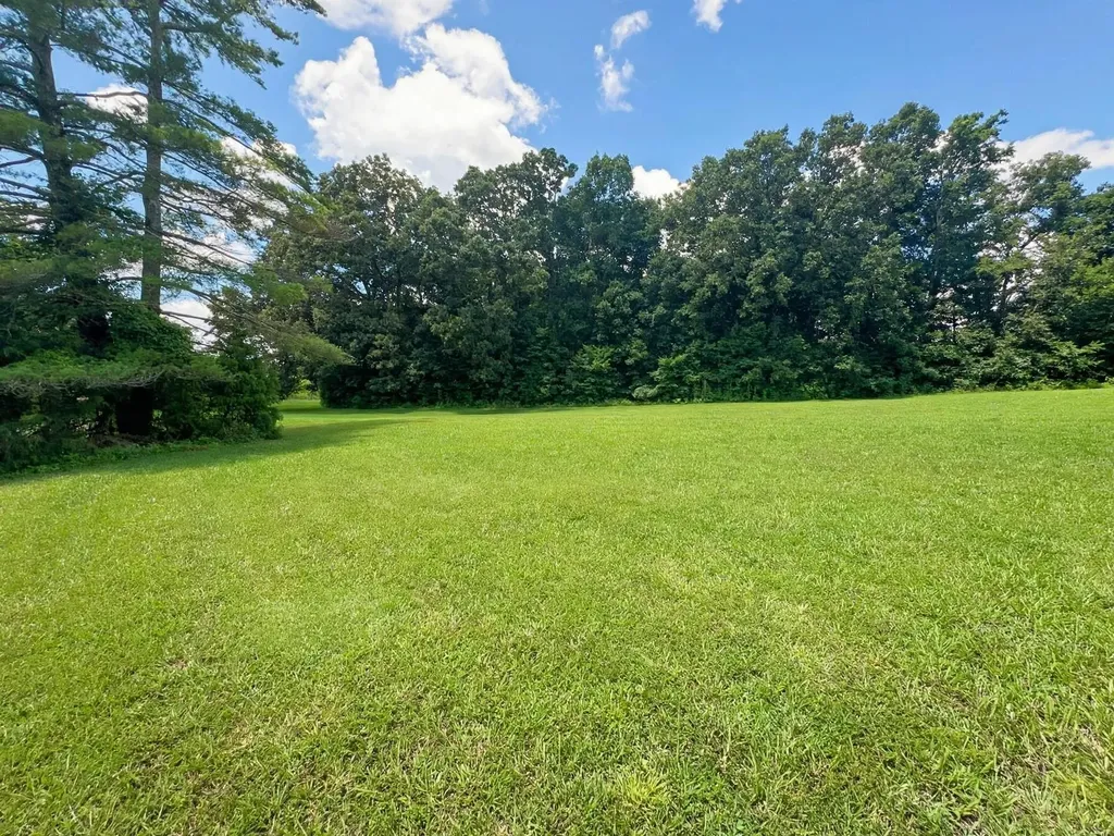 380 J C Kelly Road Hopkinsville KY 42240