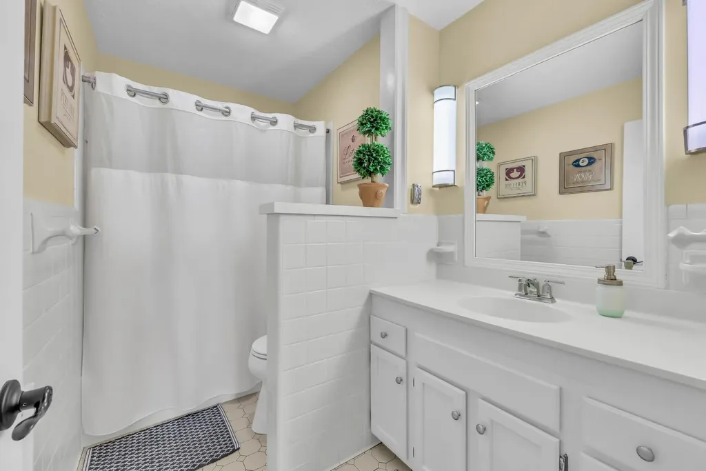 2055 Lovers Lane Hopkinsville KY 42240