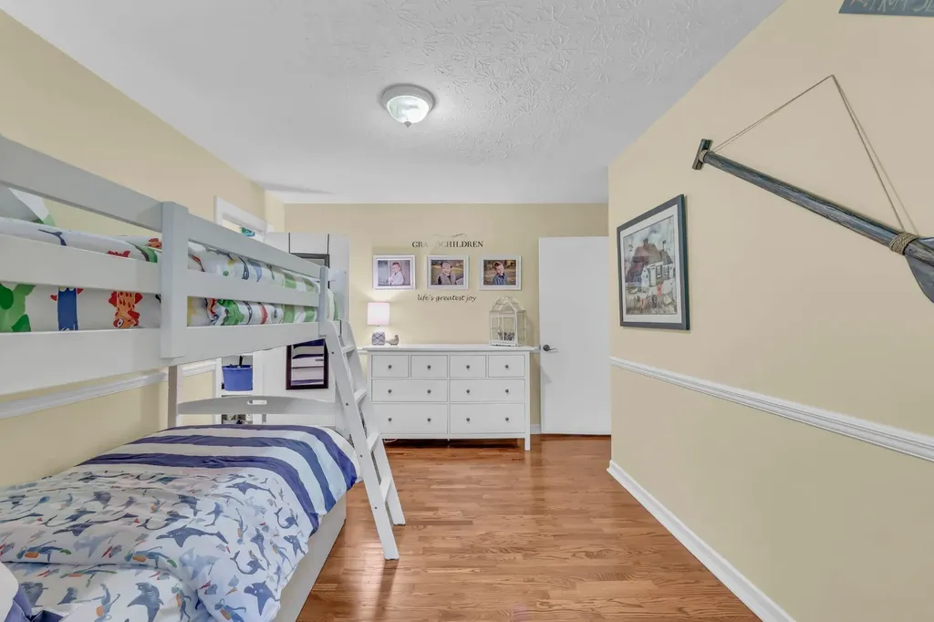 2055 Lovers Lane Hopkinsville KY 42240