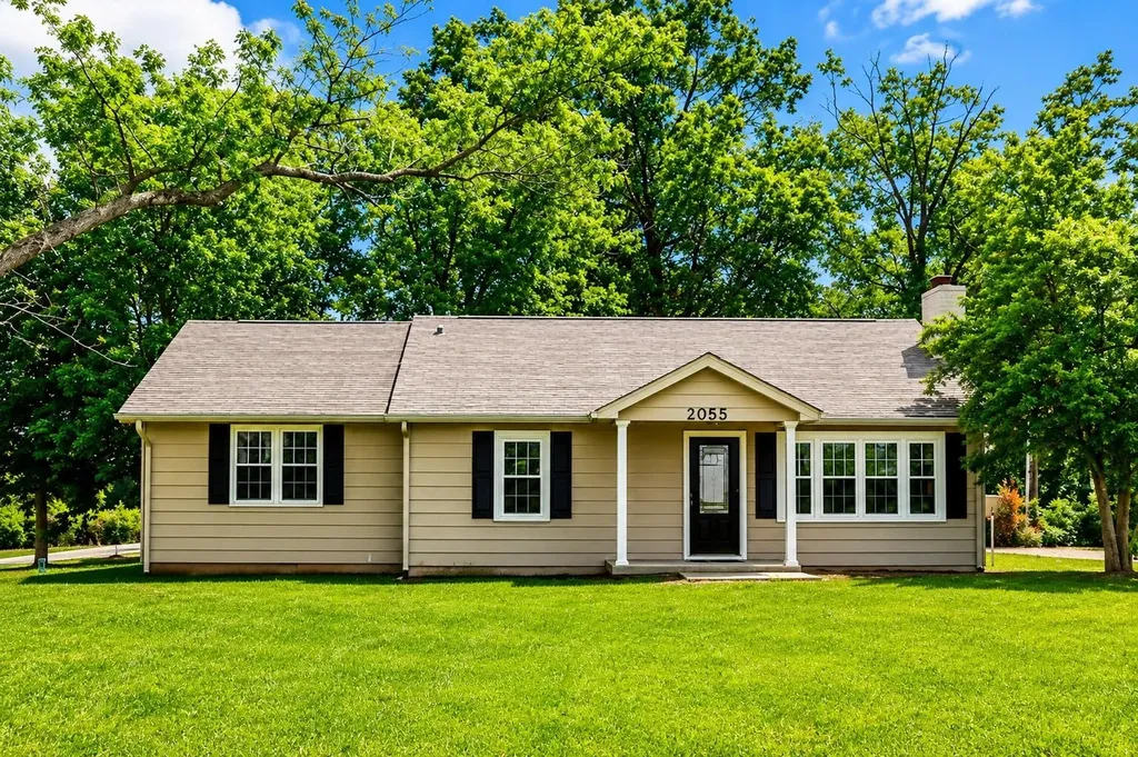 2055 Lovers Lane Hopkinsville KY 42240