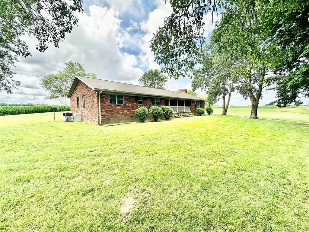 13345 Crofton Macedonia Road Crofton KY 42217