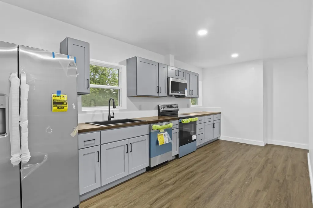 33 Bon-haven Avenue Winchester KY 40391
