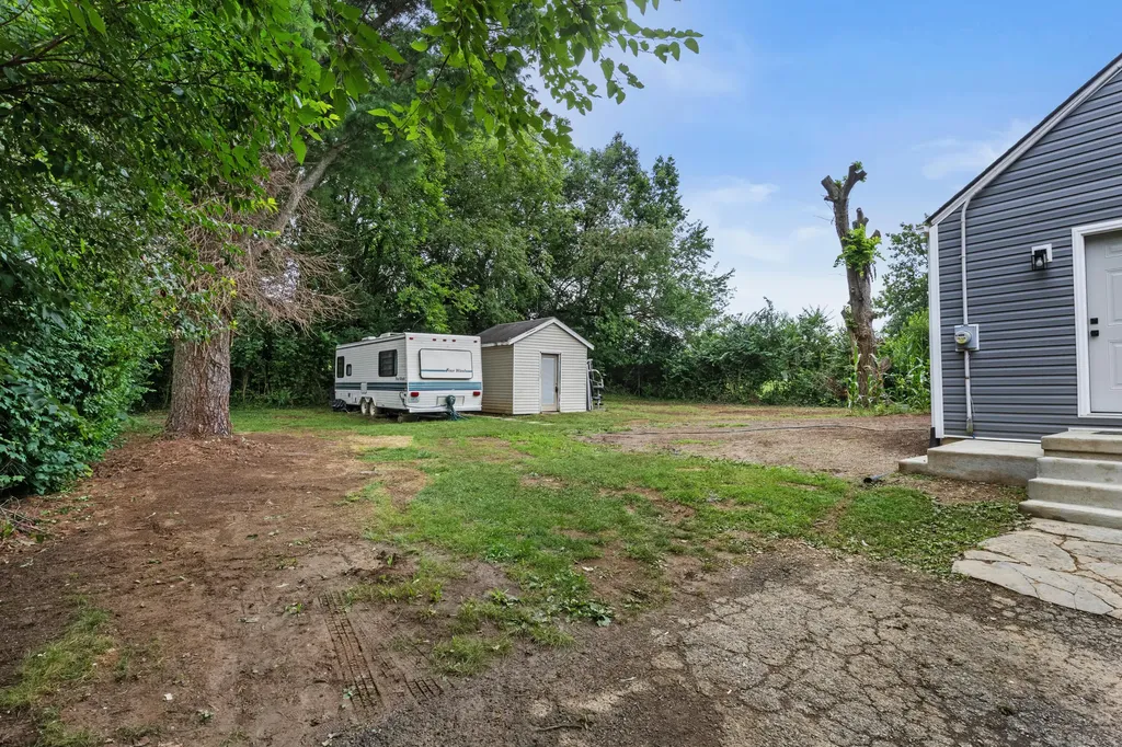 33 Bon-haven Avenue Winchester KY 40391