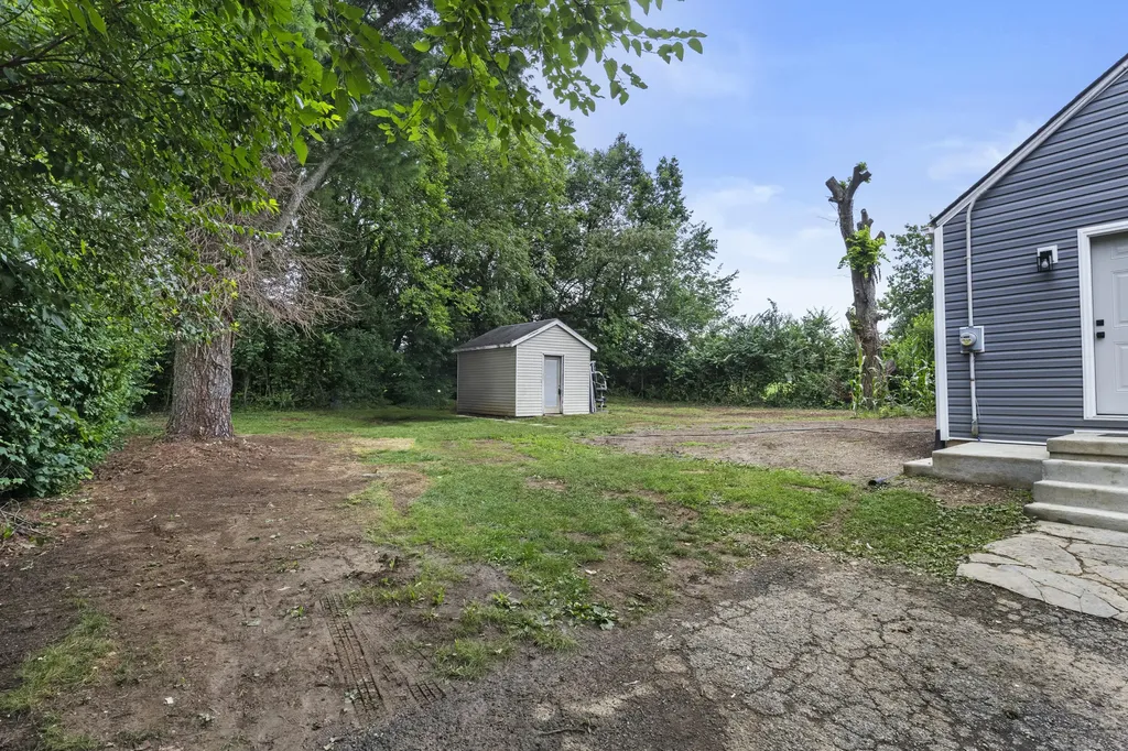 33 Bon-haven Avenue Winchester KY 40391