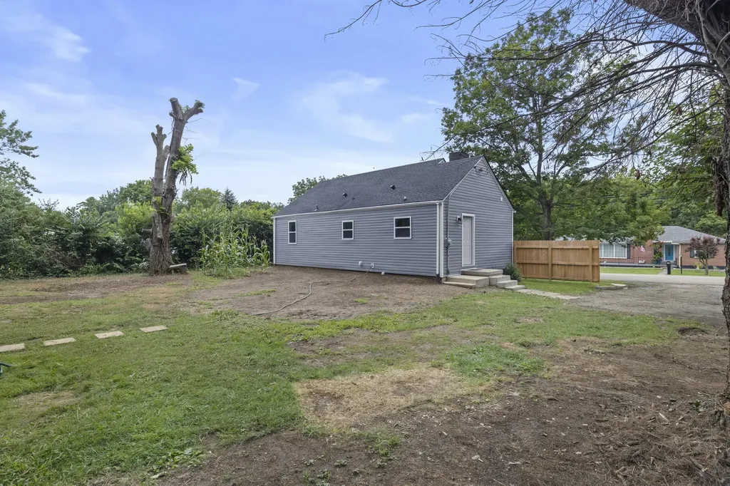33 Bon-haven Avenue Winchester KY 40391