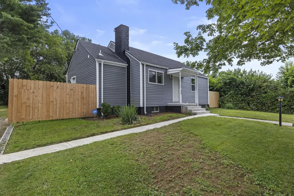 33 Bon-haven Avenue Winchester KY 40391