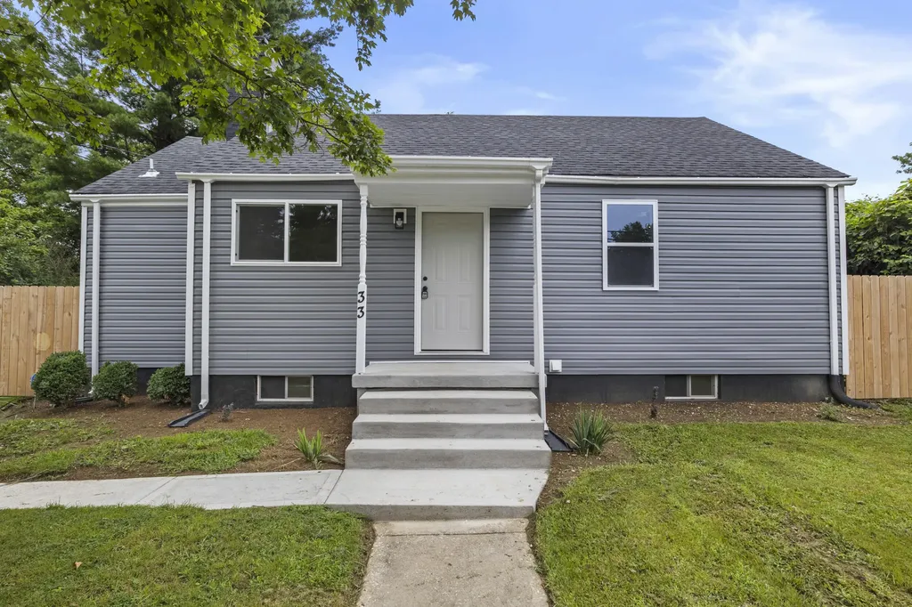 33 Bon-haven Avenue Winchester KY 40391