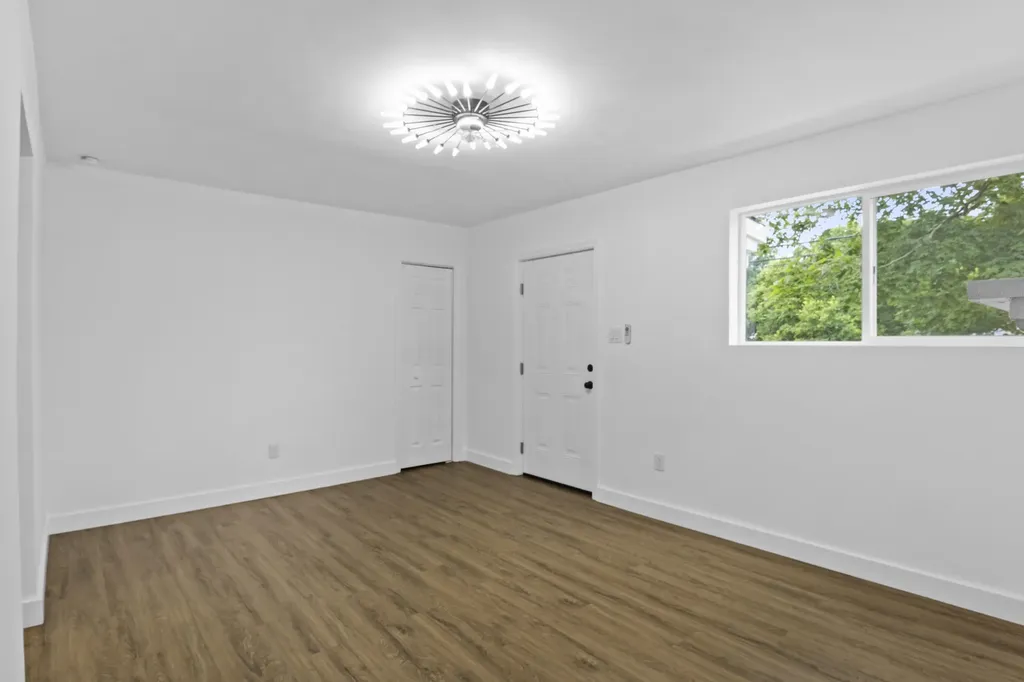 33 Bon-haven Avenue Winchester KY 40391