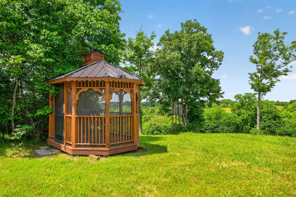 792 Hopewell Road Harrodsburg KY 40330