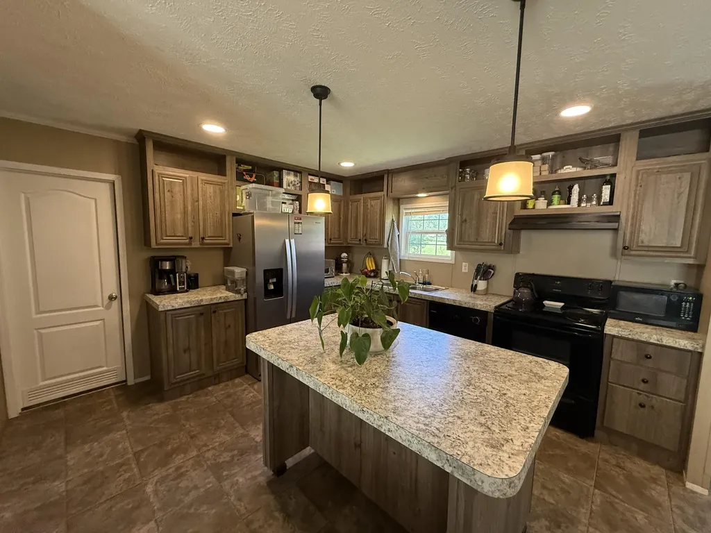 317 Marshall Circle Gilbertsville KY 42044