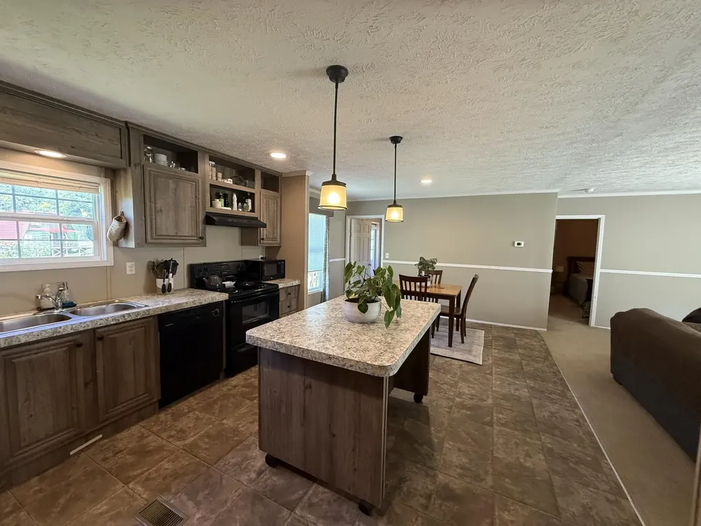 317 Marshall Circle Gilbertsville KY 42044