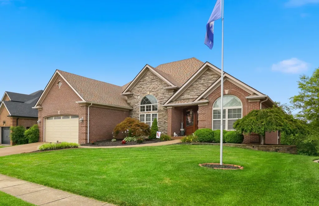 128 Kingston Drive Georgetown KY 40324