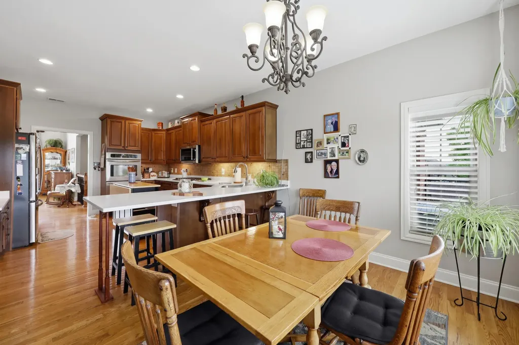 128 Kingston Drive Georgetown KY 40324
