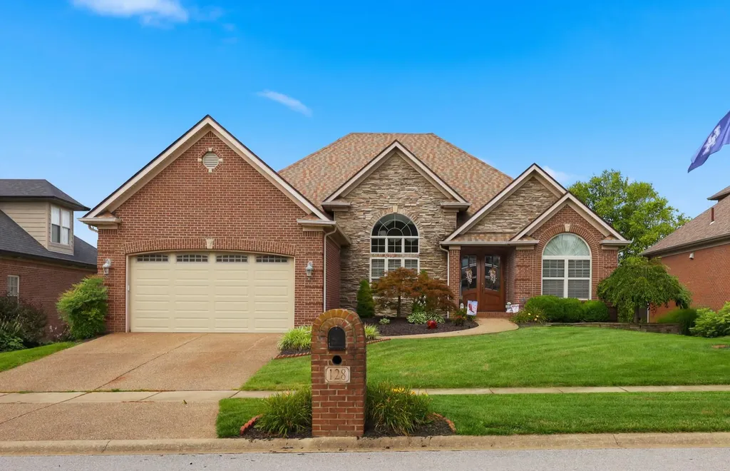 128 Kingston Drive Georgetown KY 40324
