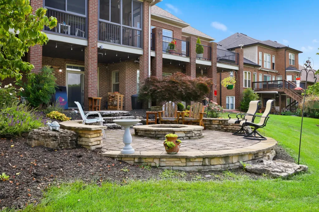 128 Kingston Drive Georgetown KY 40324