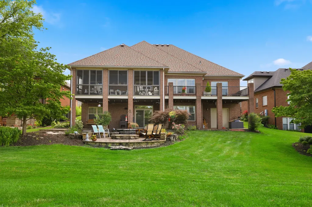 128 Kingston Drive Georgetown KY 40324