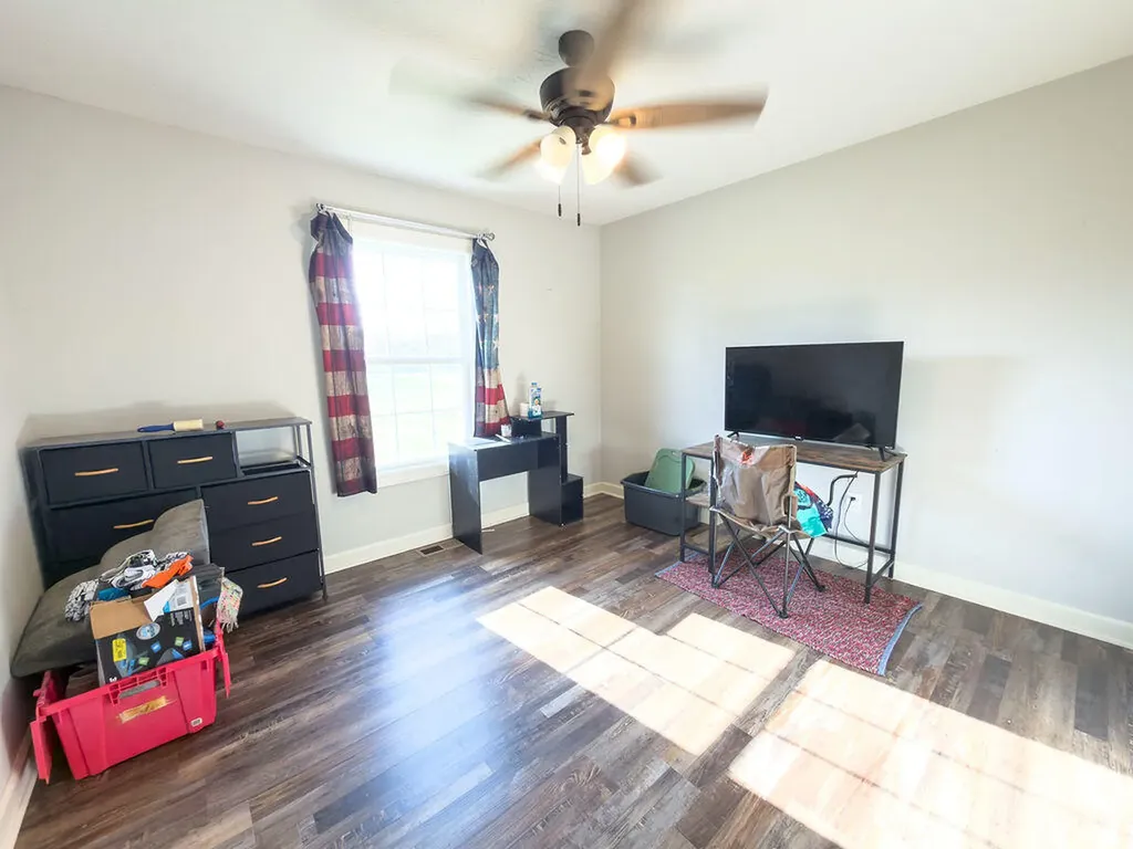 392 Scott Road Sharon Grove KY 42280