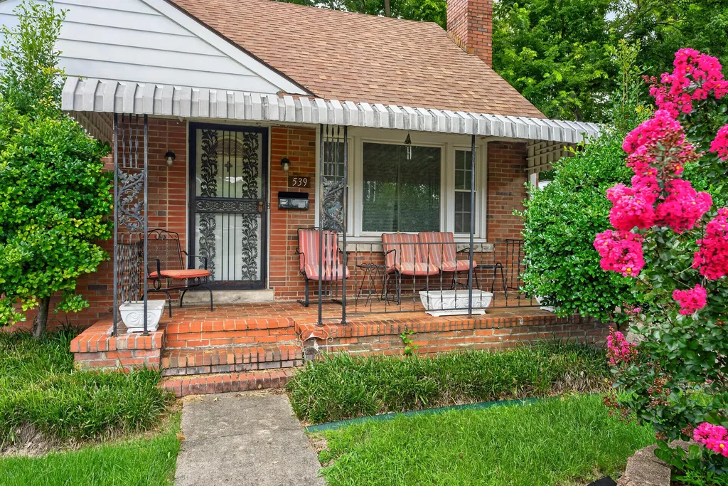 539 Haskins Drive Lexington KY 40508