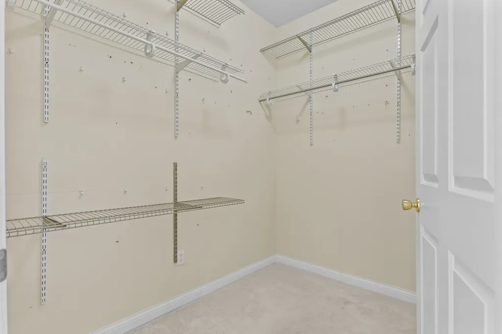 2228 Dunhill Lane Lexington KY 40509