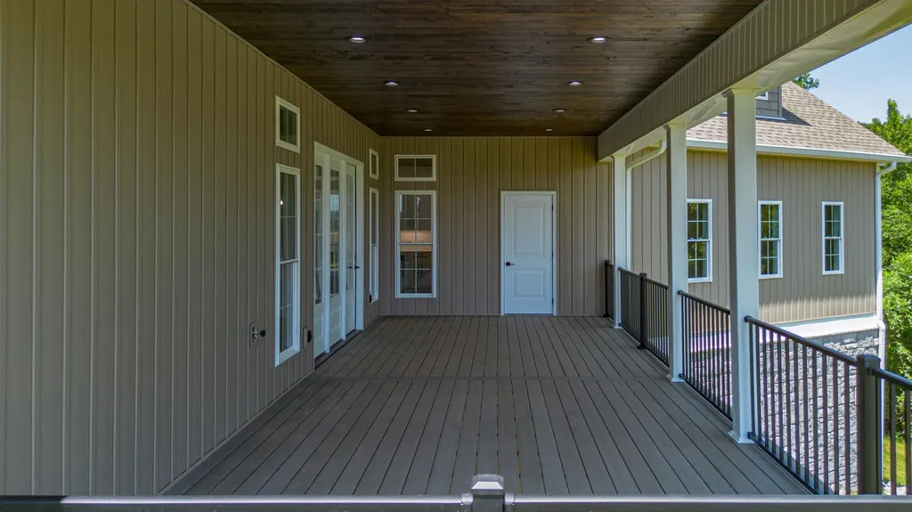 1011 Kelsey Jo Lane Eddyville KY 42038