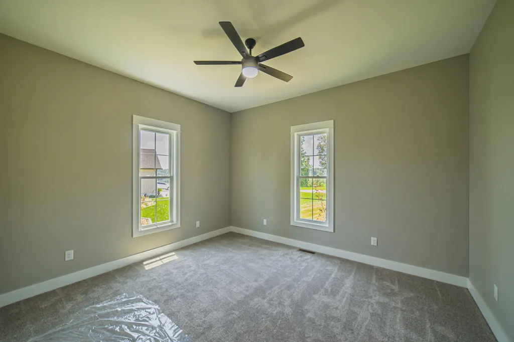 1011 Kelsey Jo Lane Eddyville KY 42038