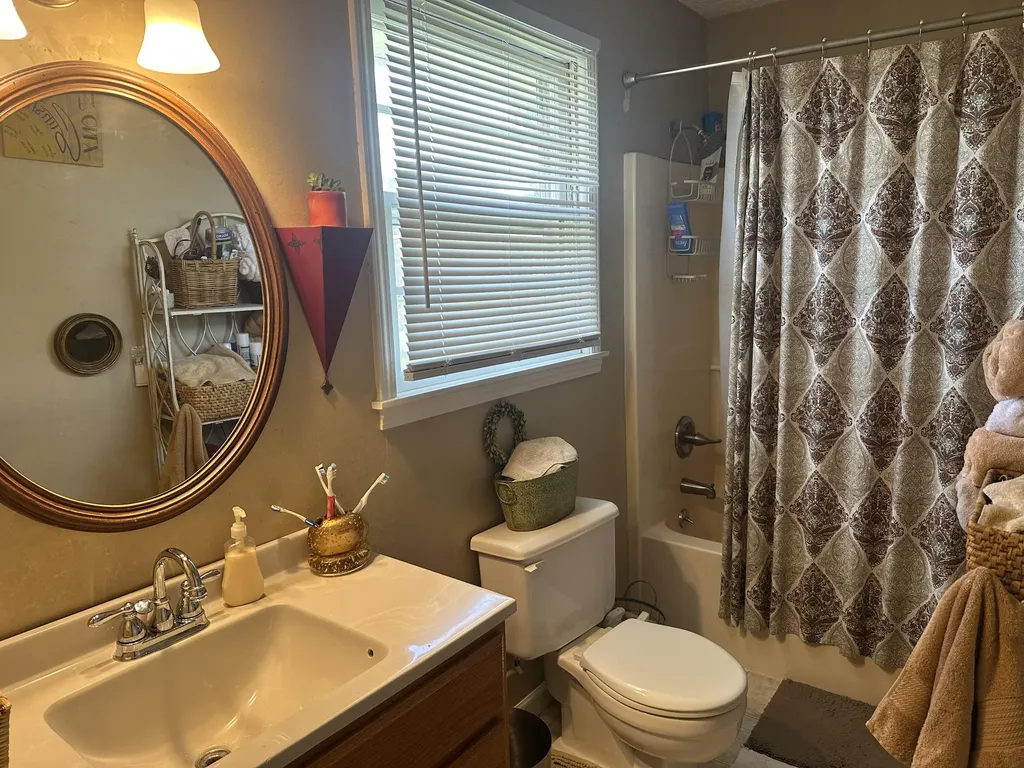 204 Crest Drive Hopkinsville KY 42240