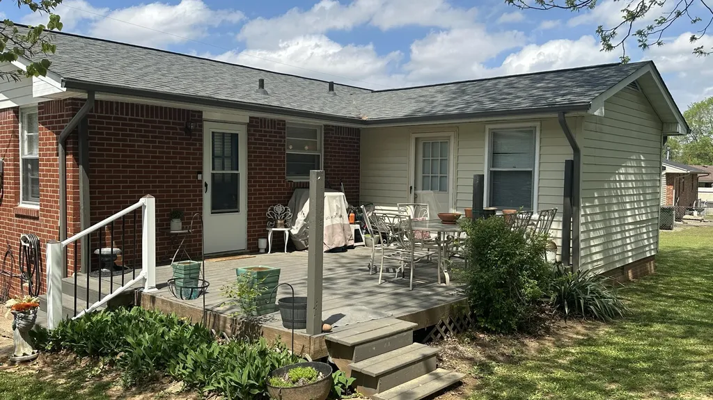 204 Crest Drive Hopkinsville KY 42240