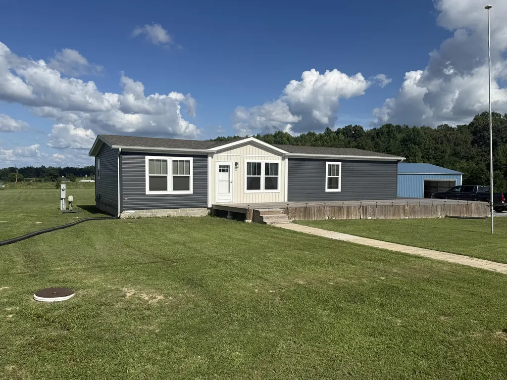 150 Village Lane Russell Springs KY 42642