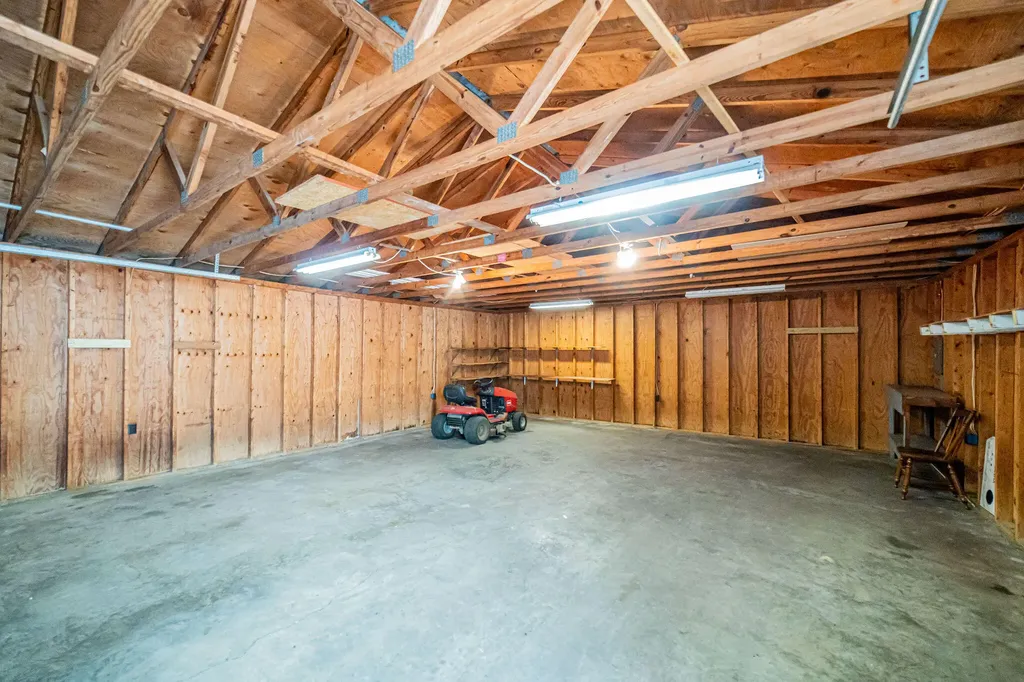 934 Cantrell Road Eddyville KY 42038
