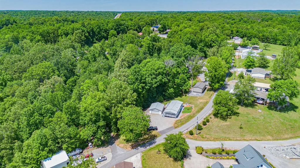 934 Cantrell Road Eddyville KY 42038
