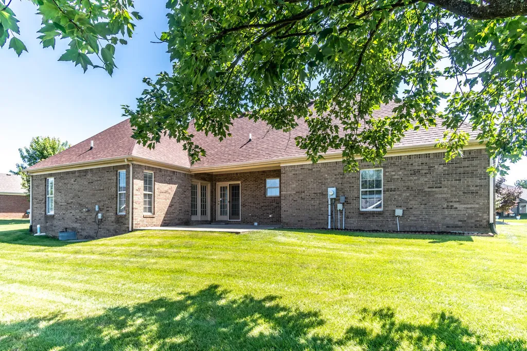114 Castlewood Drive Richmond KY 40475