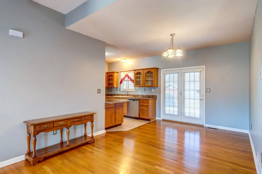 114 Castlewood Drive Richmond KY 40475