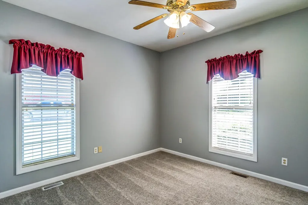 114 Castlewood Drive Richmond KY 40475