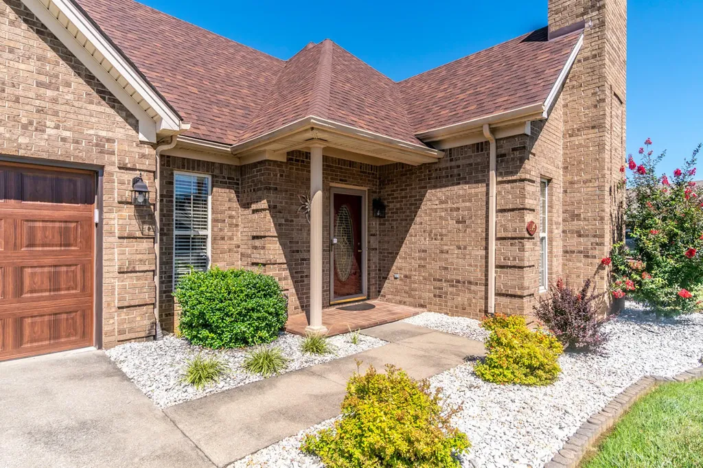 114 Castlewood Drive Richmond KY 40475