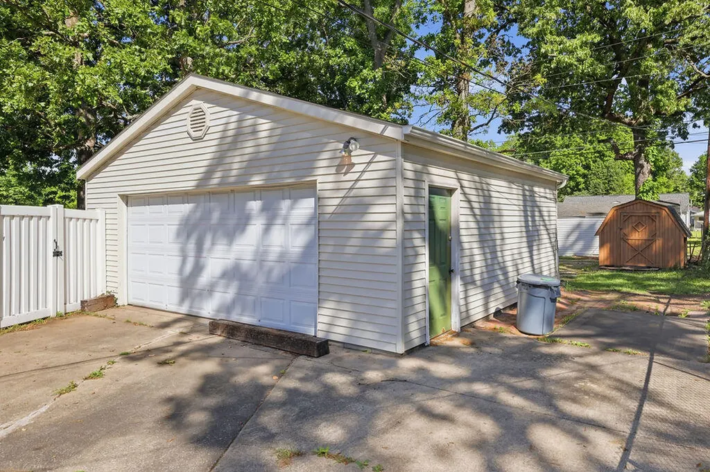 2129 Monroe Street Paducah KY 42001