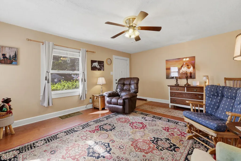 2129 Monroe Street Paducah KY 42001