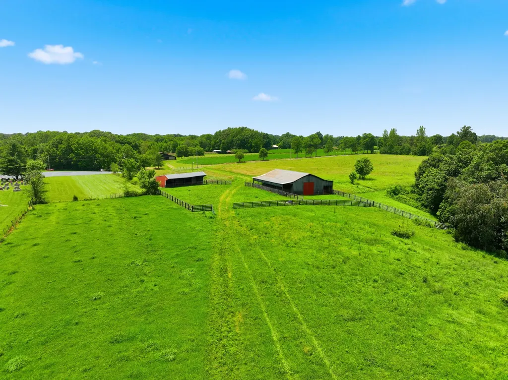 800-850 Decatur Road Russell Springs KY 42642